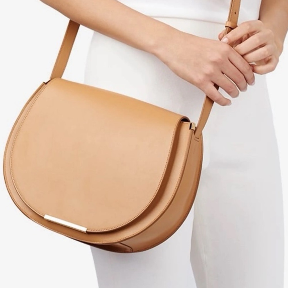 Cuyana Saddle Bag in Tan